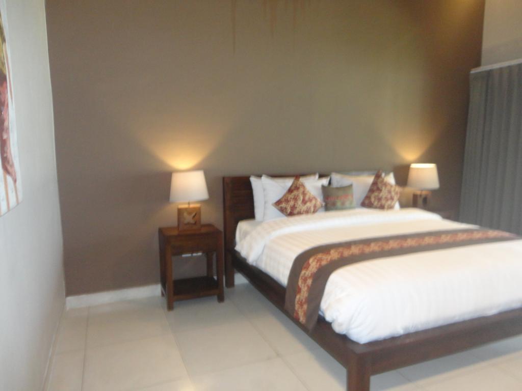 Kamar Madu Villa