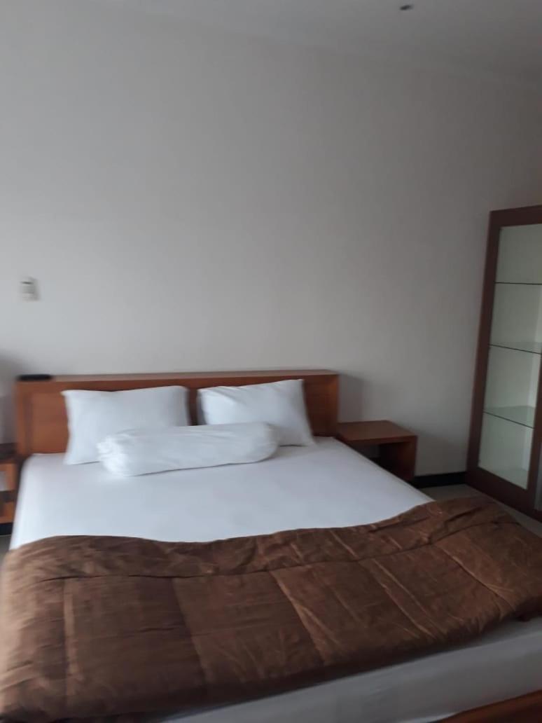 Kamar Madu *