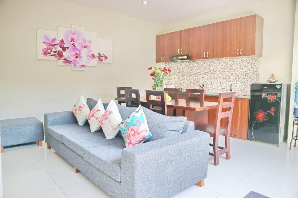 Kamar Madu Villa *